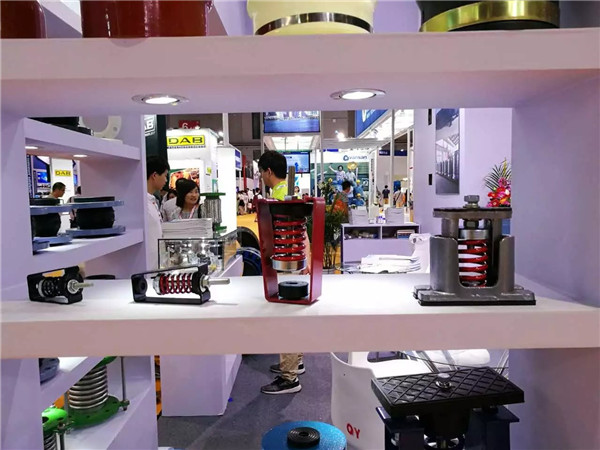 以下是2016年.五屆上海*際泵管閥展淞江集團參展現場照片：