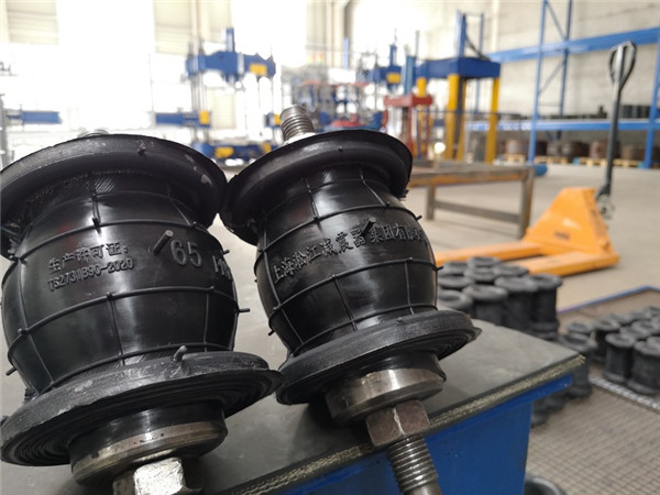 DN100-PN1.0-CS/EPDM 無標橡膠接頭